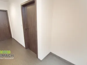 Pronájem bytu 2+kk, Náchod, Bartoňova, 65 m2