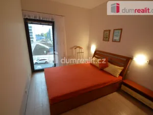 Pronájem bytu 3+kk, Praha - Karlín, U Mlýnského kanálu, 70 m2