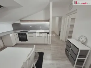 Pronájem bytu 2+1, Hoštka - Kochovice, Lužická, 57 m2