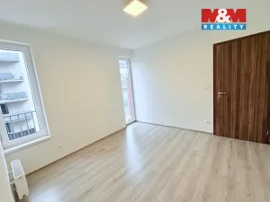 Pronájem bytu 2+kk, Pardubice - Zelené Předměstí, Pod Vinicí, 63 m2