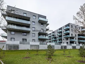 Prodej bytu 2+kk, Praha, Návarovská, 61 m2