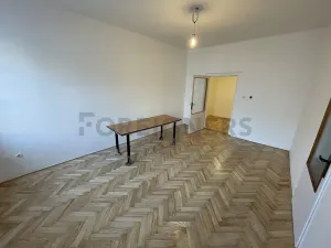 Pronájem bytu 2+kk, Hradec Králové, Velké náměstí, 60 m2