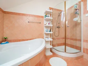 Pronájem rodinného domu, Praha - Řeporyje, Draženovská, 250 m2