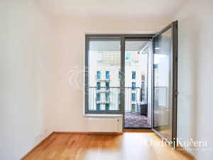 Pronájem bytu 2+kk, Praha - Vinohrady, Korunní, 69 m2