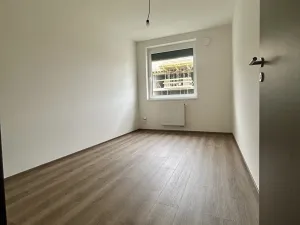 Pronájem bytu 3+kk, Praha, Návarovská, 83 m2