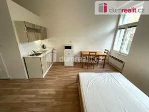 Pronájem bytu 1+kk, Praha - Smíchov, Na Skalce, 25 m2