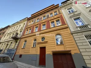 Pronájem bytu 1+kk, Praha - Smíchov, Na Skalce, 25 m2