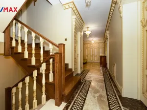 Pronájem rodinného domu, Praha - Kunratice, 450 m2