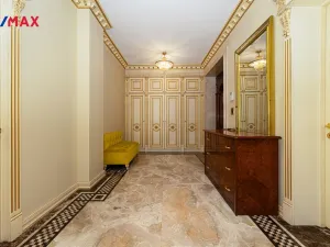 Pronájem rodinného domu, Praha - Kunratice, 450 m2