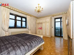 Pronájem rodinného domu, Praha - Kunratice, 450 m2