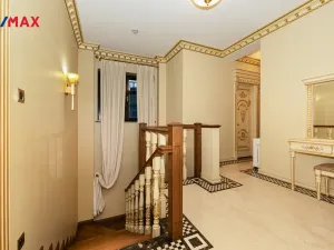 Pronájem rodinného domu, Praha - Kunratice, 450 m2