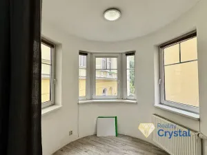 Pronájem obchodního prostoru, Mariánské Lázně, Hlavní třída, 37 m2