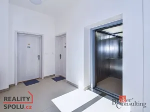 Pronájem bytu 1+kk, Praha - Libeň, Nad Rokoskou, 42 m2