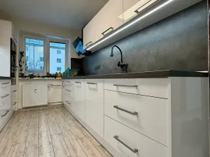 Pronájem bytu 2+1, Pardubice, Jiránkova, 63 m2