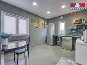 Prodej výrobních prostor, Stružná, 216 m2