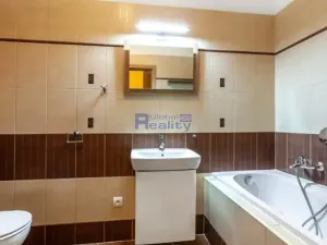 Pronájem bytu 3+kk, Pardubice, Holubova, 58 m2