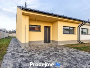 Prodej rodinného domu, Hevlín, 73 m2