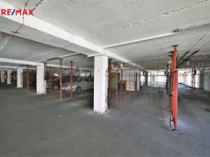 Pronájem garáže, Praha - Střížkov, Lovosická, 14 m2