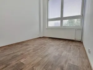 Pronájem bytu 2+kk, Meziboří, nám. 8. května, 54 m2