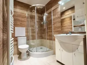 Pronájem bytu 2+kk, Meziboří, nám. 8. května, 54 m2