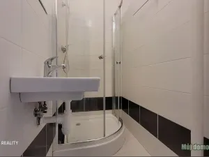 Pronájem bytu 1+kk, Praha - Braník, Vavřenova, 28 m2