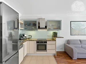 Prodej bytu 2+kk, Praha - Malešice, Univerzitní, 50 m2