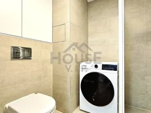 Pronájem bytu 1+kk, Praha - Hloubětín, Kolbenova, 30 m2