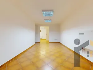 Pronájem obchodního prostoru, Praha - Hostivař, Hornoměcholupská, 88 m2