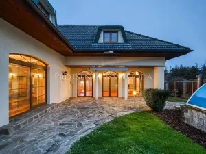 Prodej rodinného domu, Klínec, 345 m2