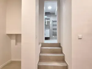 Pronájem bytu 3+1, Praha - Břevnov, Bělohorská, 70 m2