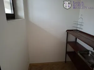 Pronájem bytu 1+1, Vysoký Chlumec, 33 m2