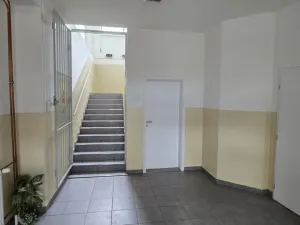 Pronájem kanceláře, Kestřany, 51 m2