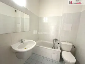 Pronájem bytu 2+kk, Zruč nad Sázavou, náměstí Míru, 35 m2