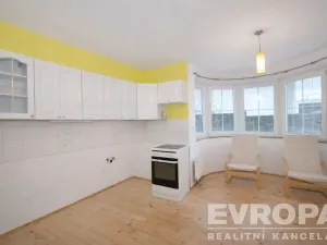 Pronájem bytu 2+kk, Praha - Slivenec, Na Korálově, 58 m2