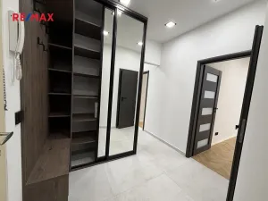 Pronájem bytu 3+kk, Praha - Vinohrady, náměstí Jiřího z Lobkovic, 86 m2