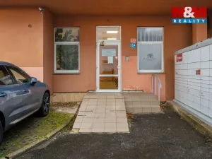 Pronájem komerční nemovitosti, Ústí nad Labem - Severní Terasa, Šrámkova, 33 m2