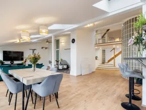 Prodej atypického bytu, Praha - Vinohrady, Vozová, 260 m2