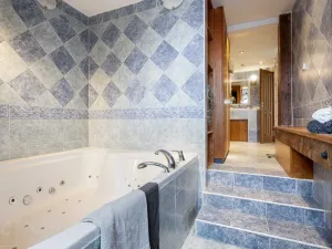 Prodej atypického bytu, Praha - Vinohrady, Vozová, 260 m2