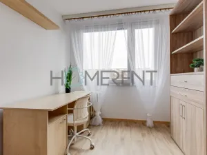 Pronájem bytu 3+1, Praha - Kobylisy, Kaňkovského, 72 m2