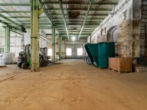 Pronájem výrobních prostor, Hostinné, 6000 m2