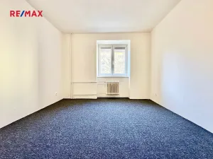 Pronájem bytu 2+1, Pardubice, Čs. armády, 60 m2