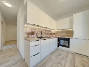 Prodej bytu 3+1, Jindřichův Hradec, Jakubská, 68 m2