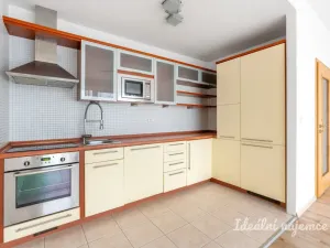 Pronájem bytu 2+kk, Praha - Libeň, Podvinný mlýn, 52 m2