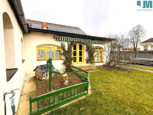 Prodej rodinného domu, Hevlín, 250 m2