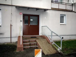 Pronájem bytu 2+1, Kadaň, Chomutovská, 56 m2