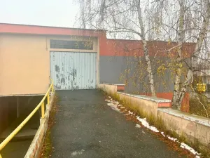 Pronájem garážového stání, Kladno - Kročehlavy, Americká, 17 m2