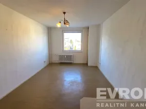 Prodej bytu 1+kk, Pardubice - Ohrazenice, Trnovská, 34 m2