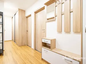 Pronájem bytu 3+1, Praha - Prosek, Litoměřická, 54 m2