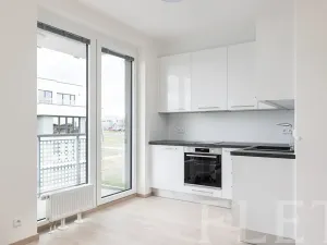 Pronájem bytu 1+kk, Praha - Třebonice, Thomasova, 33 m2