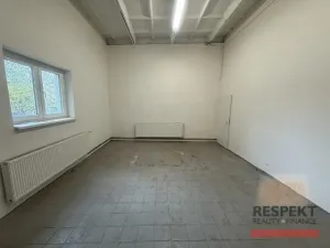 Pronájem skladu, Kladno, 330 m2